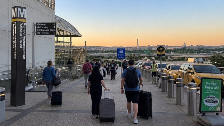 Washington DC Airport to Downtown Transportation Guide