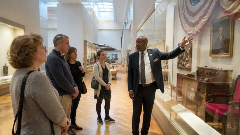 american history museum guide