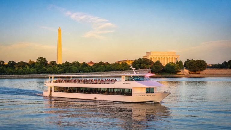 Potomac River Cruise Guide