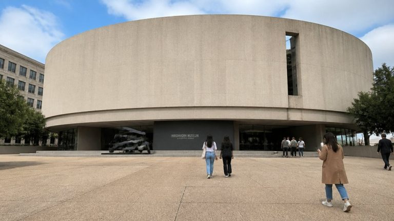 contemporary sculpture and exhibitions