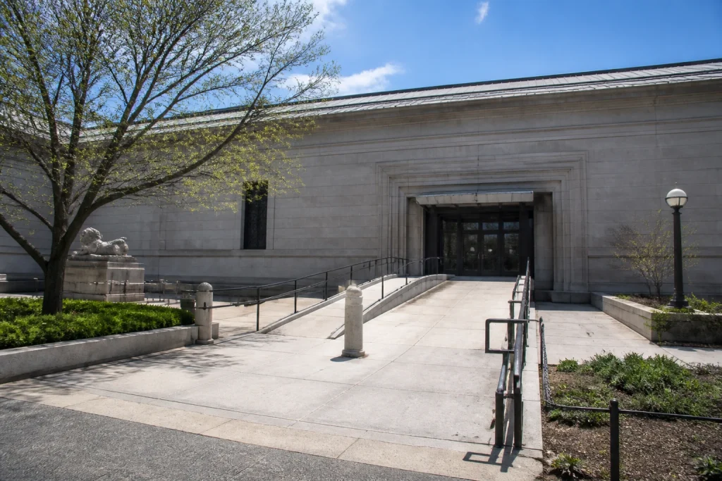 Step-free entrance to the Freer Gallery on Independence Avenue